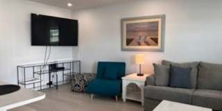 VENICE ISLAND - Condo with Canal View and Beach Access! Gallery 5