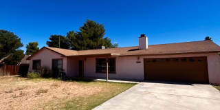 3 BEDROOM HOME IN APPLE VALLEY Gallery 1