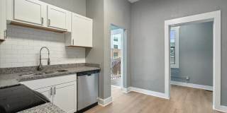 Midtown Beauty – Spacious 6BR with Bonus Room and Basement Gallery 10
