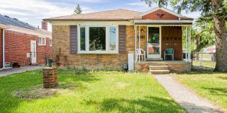 Charming 3-Bedroom Ranch in the Heart of Garden City Gallery 35