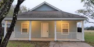 Lots of house; great price! St. Martin Schools! Gallery 1