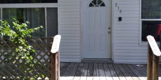 216 South Pecan Street Gallery 1