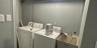 4231 Sheldon Ave Gallery 9