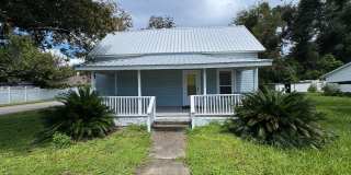 249 NE BLOXHAM Gallery 1