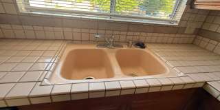 Victorville Green Tree Home- Refurbished 4 Bedrooms, 2 Bathrooms, New Paint, Gallery 16