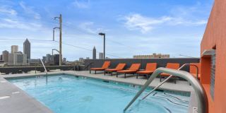 Awesome 1BR Loft Style Condo Overlooking Midtown! Gallery 31