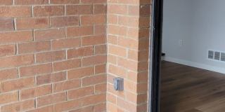 Amazing North Side Condominium Gallery 6