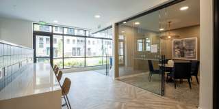 The Sully Gallery 18