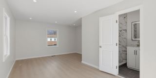 3236 GEORGE Street Gallery 23