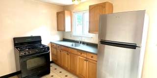 Well-Maintained 2 Bed, 1 Bath Townhome in West Mifflin - Central AC & Heat, Integral Garage - Available Immediately! Gallery 5