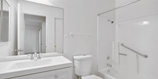 Private 2/2  Unit • Quiet Community • Prime North Phoenix Location Gallery 11