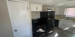 634 S Fountain - 2 Bedroom - 1 Bathroom - 1 Car Garage - $950 Gallery 1