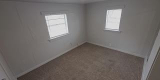 515 W 35th Street Gallery 3