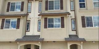 3072 Sterling Ridge Circle Gallery 1