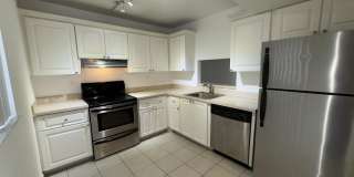 701 N Pine Island Road Gallery 3