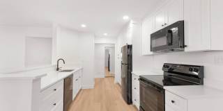 220-248 S. Rush Street Gallery 20
