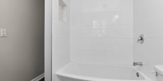 308 Caroline Avenue Gallery 22