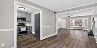 679 Anderson Walk Gallery 8