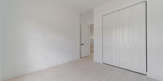 541 Ladd St Gallery 7
