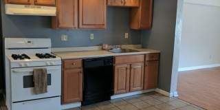 Renovated 4 bedroom House on the South Side Flats!! Gallery 10