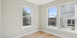 1500 N MYRTLEWOOD Street Gallery 8