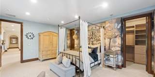 16 Shore Walk Gallery 62