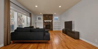 4 Bedroom home in SE Bend 4 Bedroom home in SE Bend Gallery 10