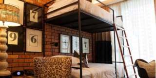 5598 Encino Avenue Gallery 8