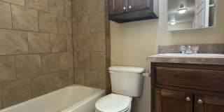 1301 SW Washington apt 3- AVAILABLE NOW! Gallery 8