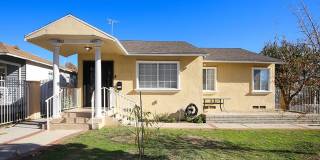 Gorgeous 3 Bedroom | 2 Bath Gallery 1