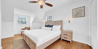 4924 SHETLAND AVENUE Gallery 22