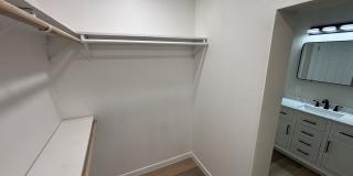 902 E 8th Ave Gallery 15
