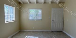 WEST LANCASTER 2BD/1BTH DUPLEX w/ BACKYARD Gallery 5