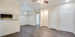 Woodchase Apartments Gallery 35