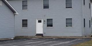 Three Bedroom One Bath Townhouse Near BGSU Gallery 1