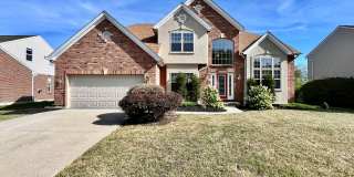 Large executive home in pool community Mason, Oh Gallery 1