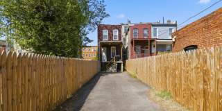 2007 Boone Street - 2 Gallery 13