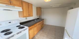Charming studio apartment for rent! - All utilities included except Electric - 1121-A Shenandoah st. Gallery 5