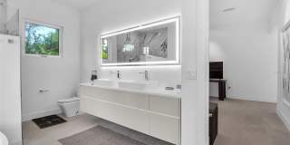 2231 WOOD STREET Gallery 18