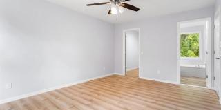 2807 FALLING BROOK Gallery 22