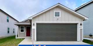 Charming 3-Bedroom, 2-Bathroom Oasis Nestled in the Vibrant Heart of San Antonio, Texas! Gallery 1