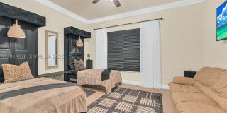 19500 SW 39th Ct Gallery 37