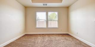 Move In Special: August Rent Free! Gallery 35