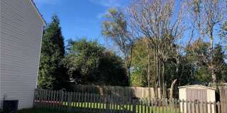 3703 Queenswood Lane Gallery 9