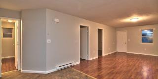 1418 N Main (Apt B) Street Gallery 14