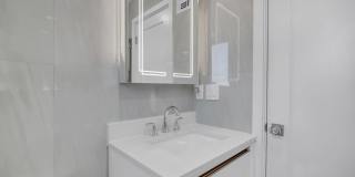 1 Robin Drive Gallery 21