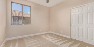 10625 E Knowles Avenue Gallery 25