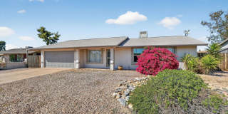 Charming 4BR House in Phoenix Gallery 1