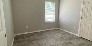 Nearly New Luxury 3-Bedroom Home with Designer Upgrades in Poinciana! Gallery 11