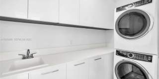 151 N Seabreeze Blvd Gallery 35